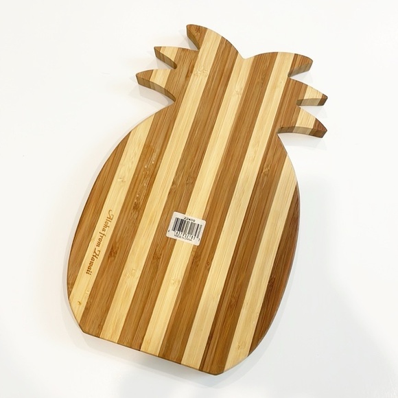 Pineapple Shaped Wooden Cutting Board - Picture 3 of 4